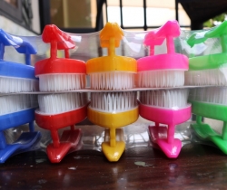 BÀN CHẢI ỦI LỚN